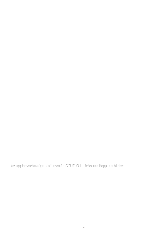 
STUDIO L2 har nu funnits i fem år och visar sin femtionde utställning
50 (=L)

D O R A   M A A R

fotograf

Dora Maar (1907–1997) kommer för alltid att förknippas 
som en av Picassos kvinnor (”Den gråtande”).
Hon var experimentell fotograf, ingick i den surrealistiska 
kretsen med bl. a André Breton, Paul Éluard och Man Ray. 
Hon arbetade också med filmregissören Jean Renoir 
och var vän med Henri Cartier-Bresson .
Dora Maar fick sina bilder publicerade och hon 
var etablerad när hon träffade Picasso. 
Detta möte kom att överskugga hennes mycket 
framgångsrika arbete som fotograf. 
Efter nästan 10 turbulenta år med Picasso –kanske de 
viktigaste och mest kreativa, då han skapade Guernica - 
kom hon in i en emotionell kris och drog sig tillbaka 
från rampljuset.
Idag har Dora Maar blivit en kultfigur och hennes fotografier 
har en ikonstatus.

Av upphovsrättsliga skäl avstår STUDIO L2 från att lägga ut bilder 

VÄLKOMNA TILL GALLERIET!

12 september – 10 oktober

tis – fre 12 – 17  lör 12 - 16


English